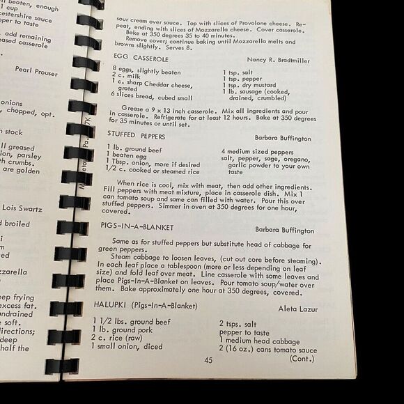 Cookbook by The Friends of Middletown Public Middletown PA 1982 Favorite Recipes - Picture 5 of 6
